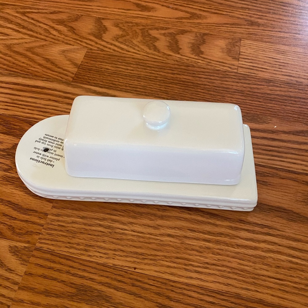 Nora Fleming butter dish - retired style